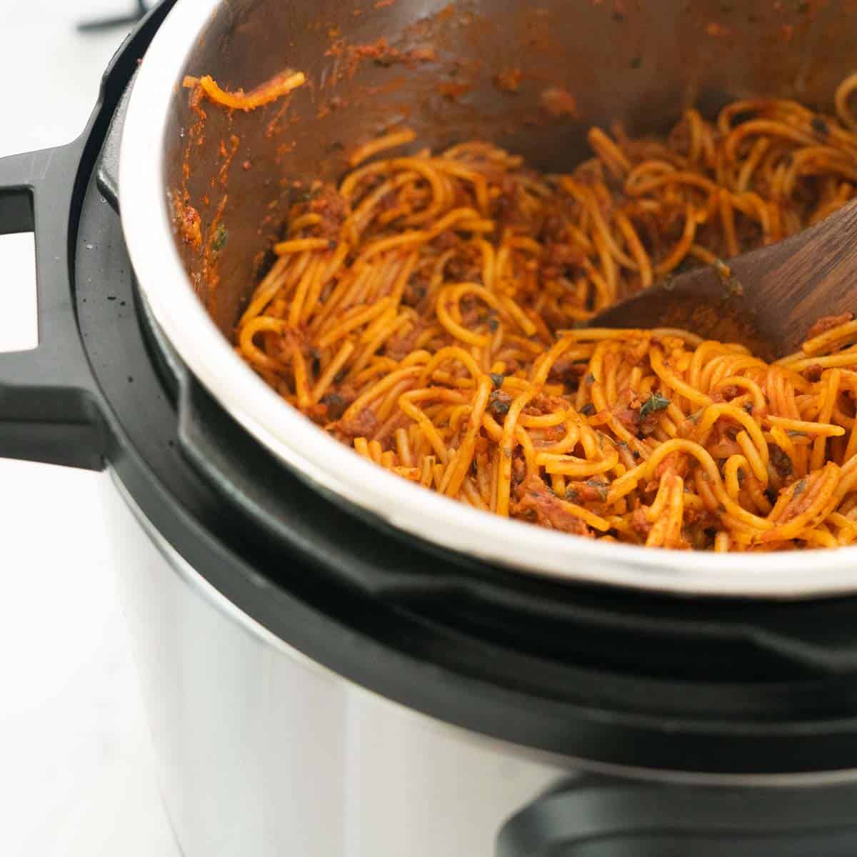 Spaghetti bolognese cooked in an instant pot