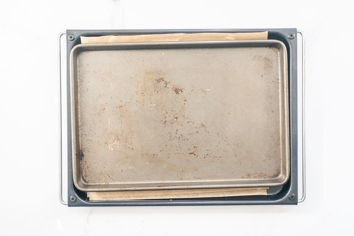 Two trays stacked on top of each other.